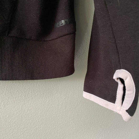 RBX | zippered sweater  with thumb holes. Large - Picture 3 of 11